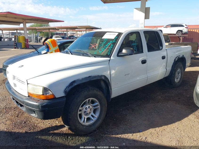 1B7HL38N82S530350 2002 DODGE DAKOTA photo no. 2