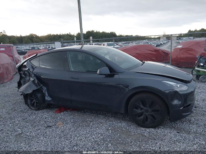 2025 Tesla Model Y Long Range Dual Motor All-Wheel Drive VIN: 7SAYGDEE7SF307215 Lot: 43506572