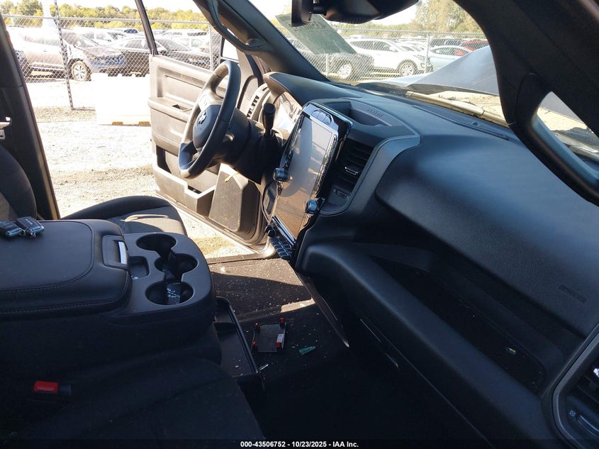 2025 Ram 3500 Tradesman 4X4 8' Box VIN: 3C63RRGL5SG555068 Lot: 43506752