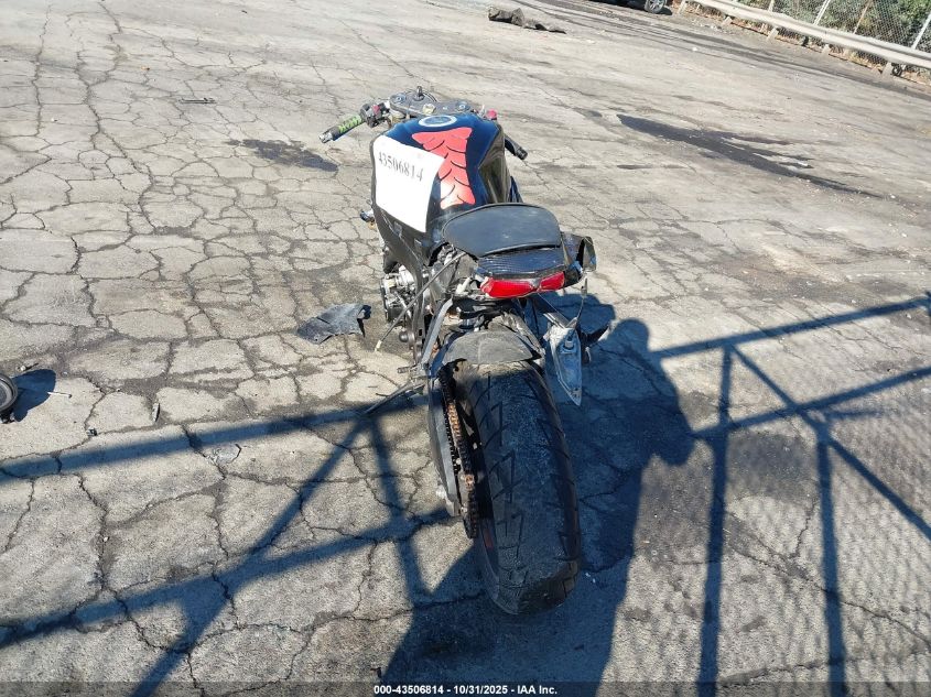 2016 Suzuki Gsx-R750 VIN: JS1GR7MA1G2100472 Lot: 43506814