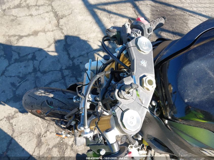 2016 Suzuki Gsx-R750 VIN: JS1GR7MA1G2100472 Lot: 43506814