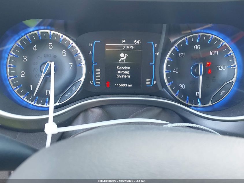 2017 Chrysler Pacifica Touring VIN: 2C4RC1DG8HR608975 Lot: 43506822