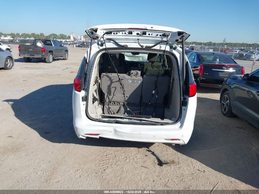 2017 Chrysler Pacifica Touring VIN: 2C4RC1DG8HR608975 Lot: 43506822