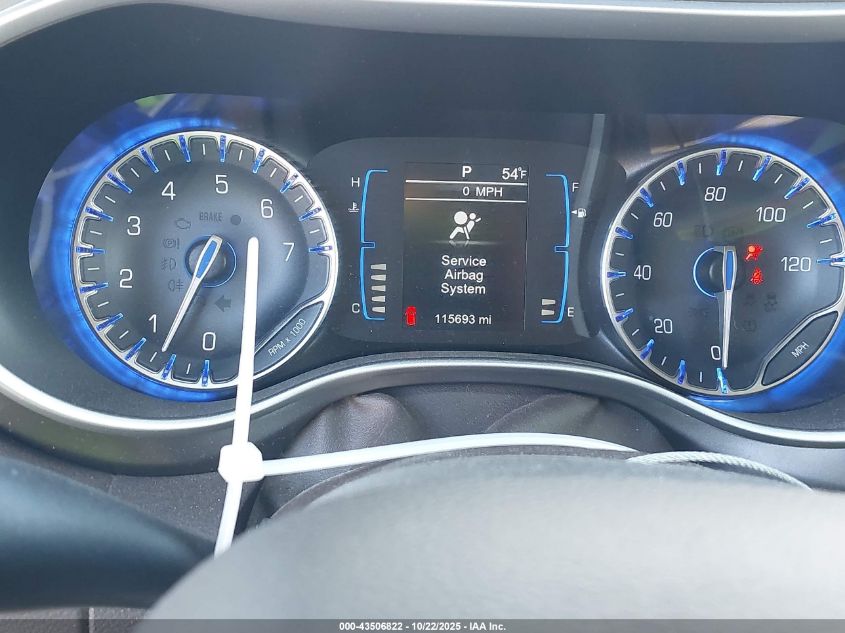 2017 Chrysler Pacifica Touring VIN: 2C4RC1DG8HR608975 Lot: 43506822