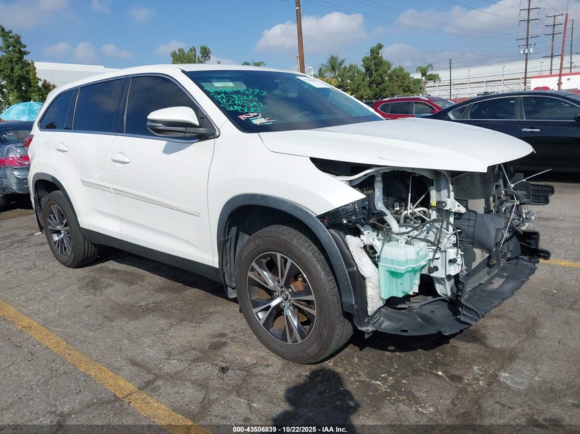 TOYOTA HIGHLANDER LE