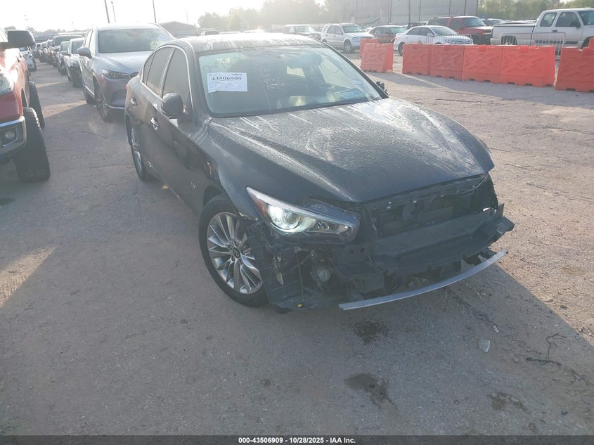 INFINITI Q50 3.0T LUXE