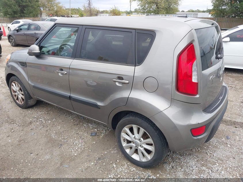 2013 KIA SOUL + KNDJT2A62D7496796