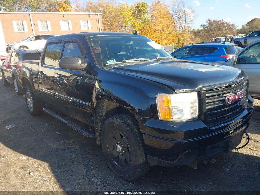 GMC SIERRA 1500 SLT