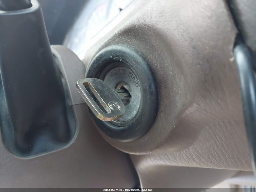 2003 Toyota Tundra Ltd V8 VIN: 5TBBT48163S382839 Lot: 43507160