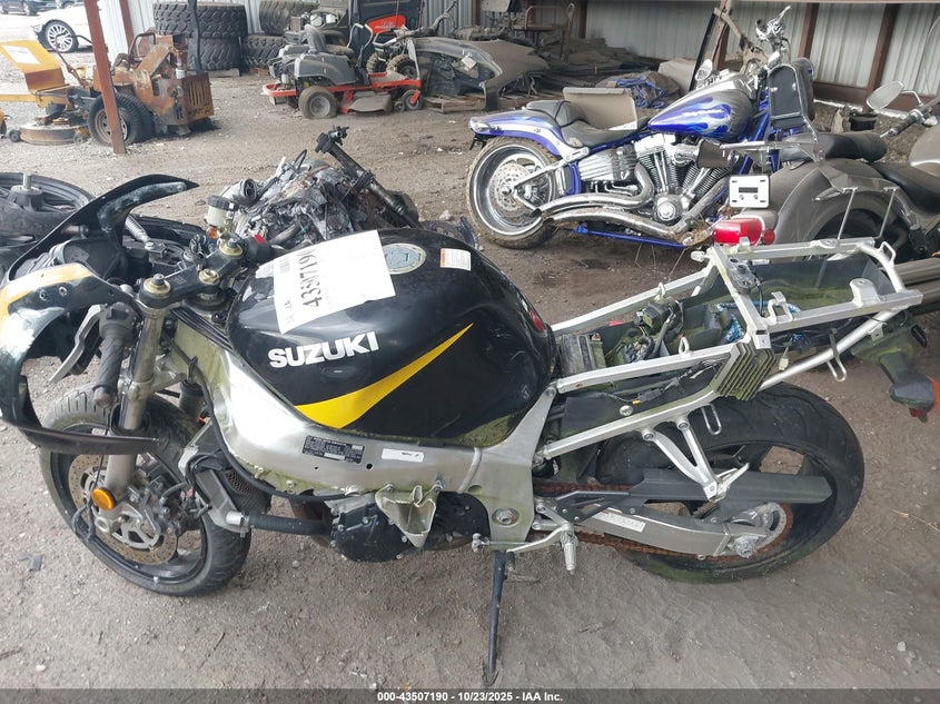 2002 SUZUKI GSX-R600 JS1GN7BAX22108917