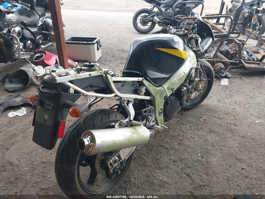 2002 SUZUKI GSX-R600 JS1GN7BAX22108917