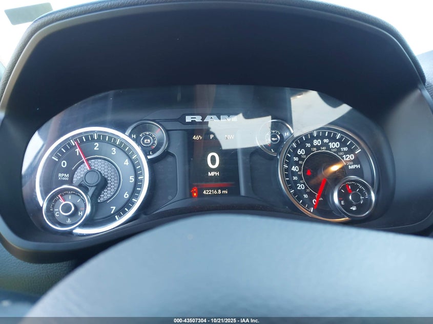 2023 RAM 2500 BIG HORN  4X4 6'4 BOX 3C6UR5DJ1PG576393