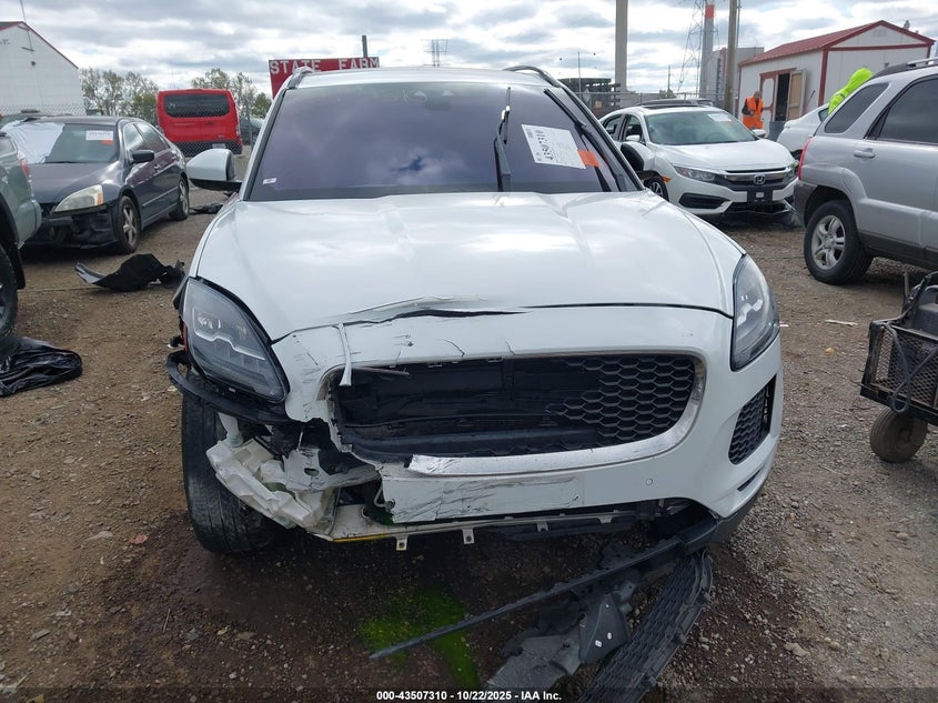 JAGUAR E-PACE - zdjęcie 6