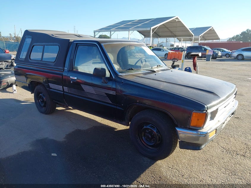 JT4RN50R8H0274806 1987 TOYOTA PICKUP photo no. 2