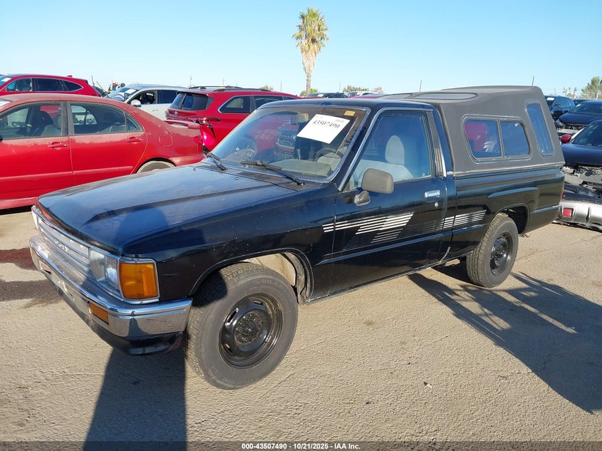 JT4RN50R8H0274806 1987 TOYOTA PICKUP photo no. 2