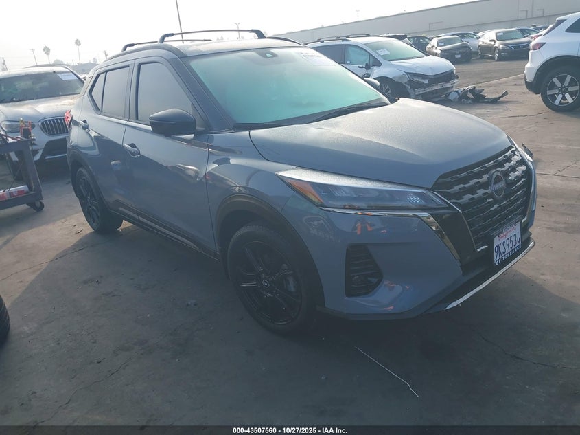 NISSAN KICKS SR XTRONIC CVT