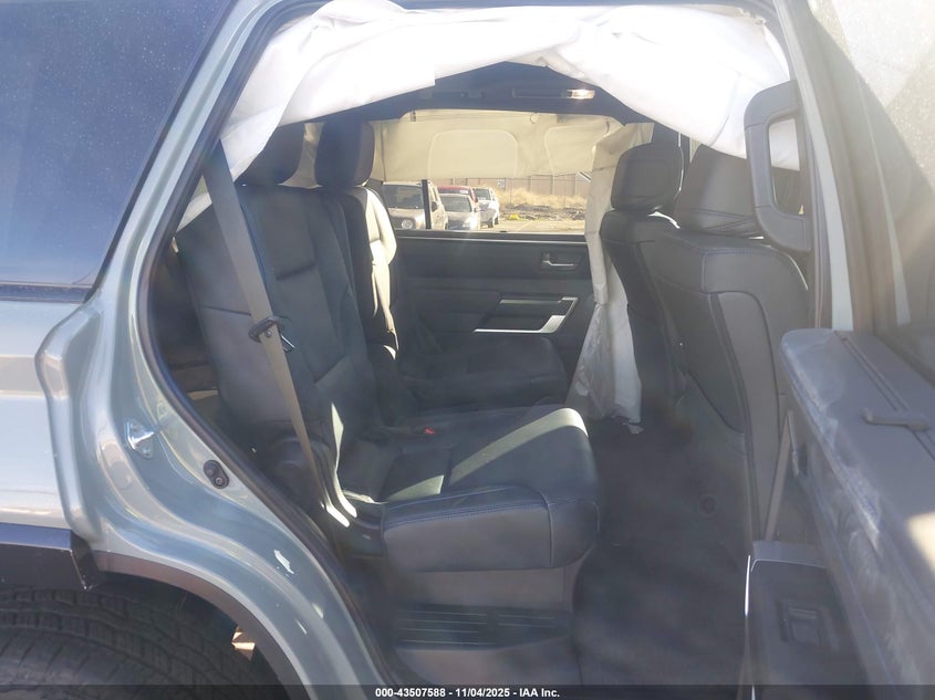 2025 Toyota Sequoia Platinum VIN: 7SVAAABA5SX071711 Lot: 43507588