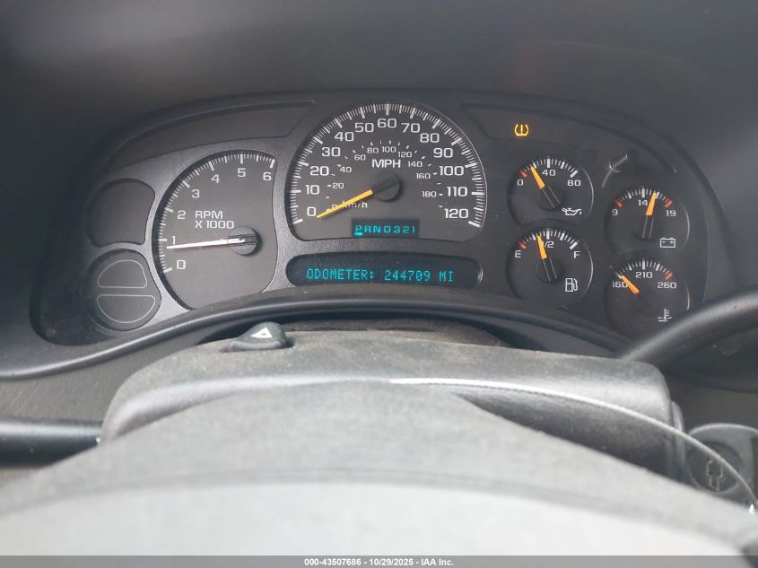 2005 Chevrolet Suburban 1500 Lt VIN: 3GNFK16Z25G185579 Lot: 43507686