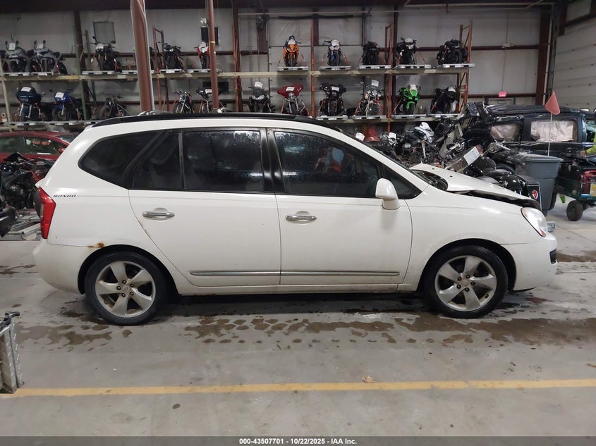 2008 Kia Rondo Ex V6 VIN: KNAFG526287157145 Lot: 43507701