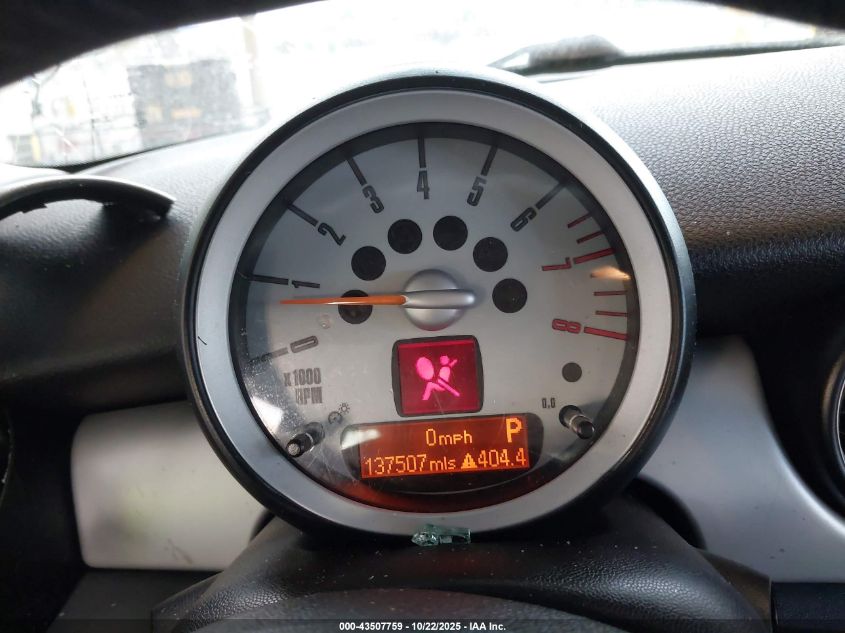 2008 Mini Cooper VIN: WMWMF33588TT60827 Lot: 43507759