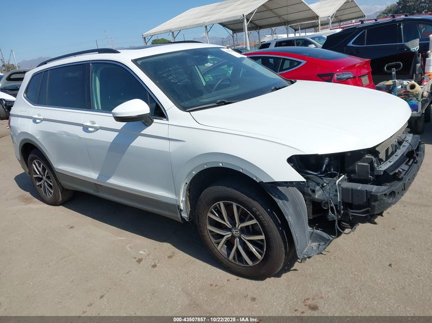 VOLKSWAGEN TIGUAN 2.0T SE/2.0T SE R-LINE BLACK/2.0T SEL