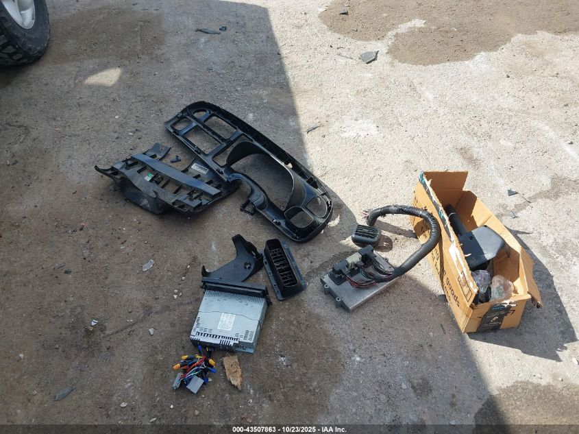 1999 Dodge Ram 1500 St VIN: 3B7HF12Y0XG129386 Lot: 43507863