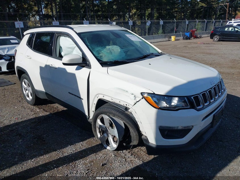 2018 JEEP COMPASS LATITUDE 4X4 - 3C4NJDBB7JT262384