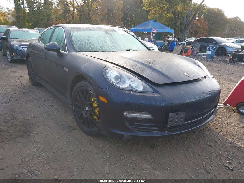 PORSCHE PANAMERA 4S