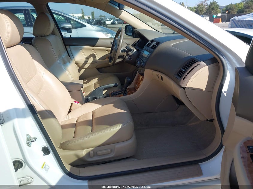 1HGCM66595A000282 2005 HONDA ACCORD photo no. 5
