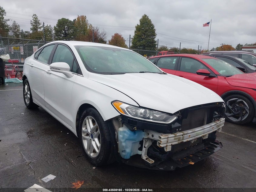 FORD FUSION SE