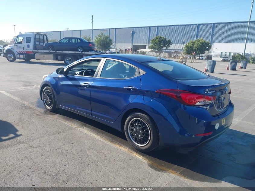 2016 HYUNDAI ELANTRA SE 5NPDH4AE6GH667387