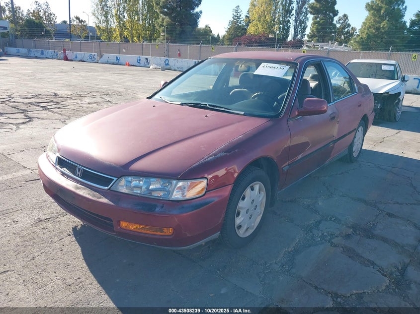1HGCD5634VA011831 1997 HONDA ACCORD photo no. 2