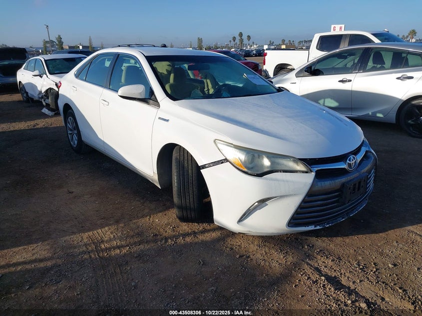 TOYOTA CAMRY HYBRID LE