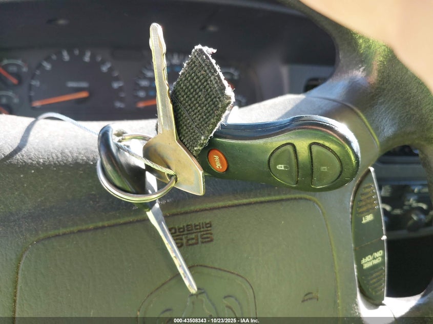 2001 Dodge Durango VIN: 1B4HS28N01F512202 Lot: 43508343