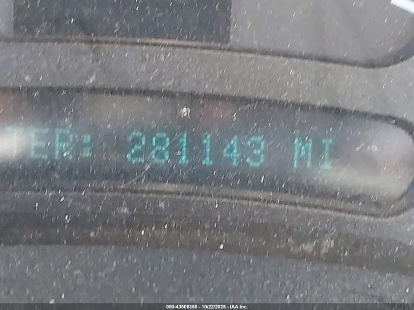 2005 Chevrolet Tahoe Z71 VIN: 1GNEK13T15R184726 Lot: 43508358