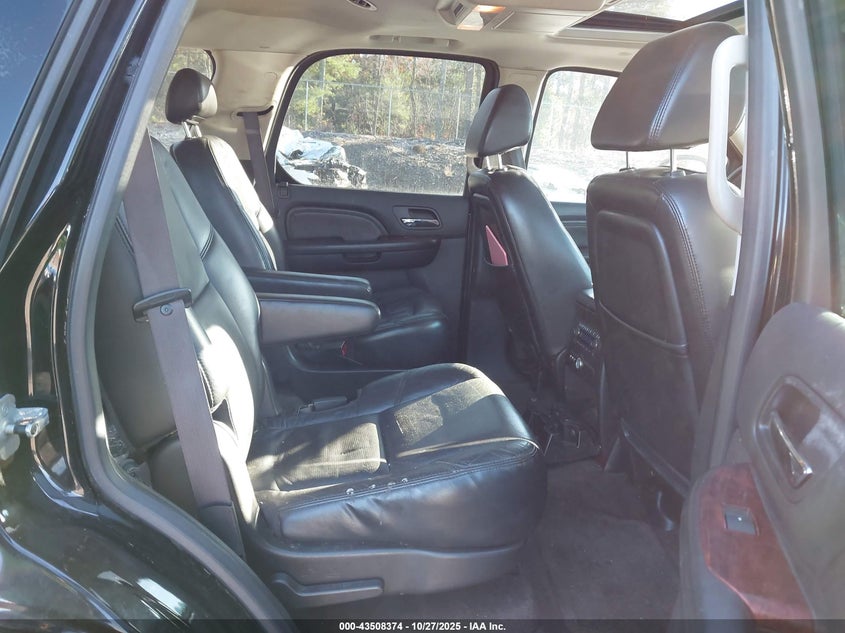 2009 Cadillac Escalade Standard VIN: 1GYFK232X9R143845 Lot: 43508374