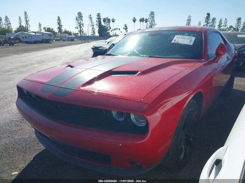 Vin: 2c3cdzag5hh618251, lot: 44003431, dodge challenger sxt 20172