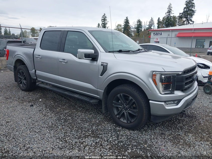FORD F-150 LARIAT