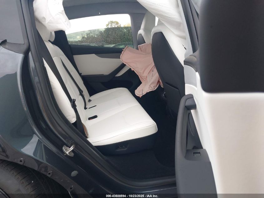 2026 Tesla Model Y Long Range Dual Motor All-Wheel Drive/Long Range Launch Series VIN: 7SAYGDEE5TA465020 Lot: 43508594