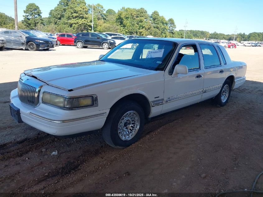 1LNLM81W6SY740834 1995 LINCOLN TOWN CAR photo no. 2