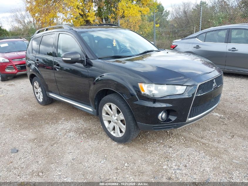 MITSUBISHI OUTLANDER SE