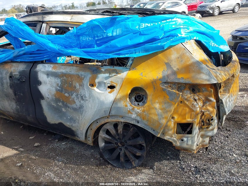 2017 KIA SPORTAGE EX KNDPNCAC9H7261656