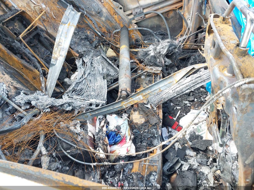 2017 KIA SPORTAGE EX KNDPNCAC9H7261656