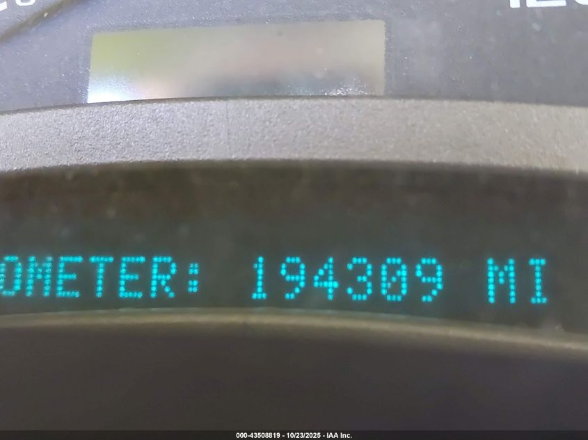 2004 GMC Yukon Denali VIN: 1GKEK63U04J188735 Lot: 43508819