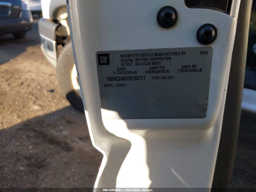 2007 Chevrolet Silverado 2500Hd Classic Work Truck VIN: 1GBHC24U57E165711 Lot: 43508851