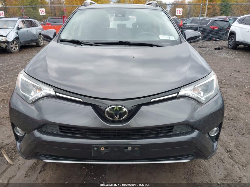 2018 TOYOTA RAV4 XLE JTMRFREV5JJ747331