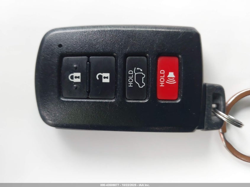 2018 TOYOTA RAV4 XLE JTMRFREV5JJ747331