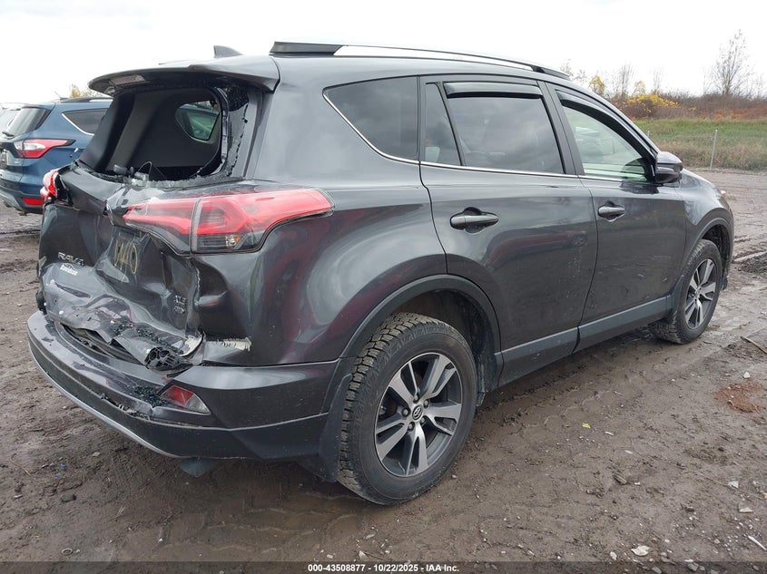 2018 TOYOTA RAV4 XLE JTMRFREV5JJ747331