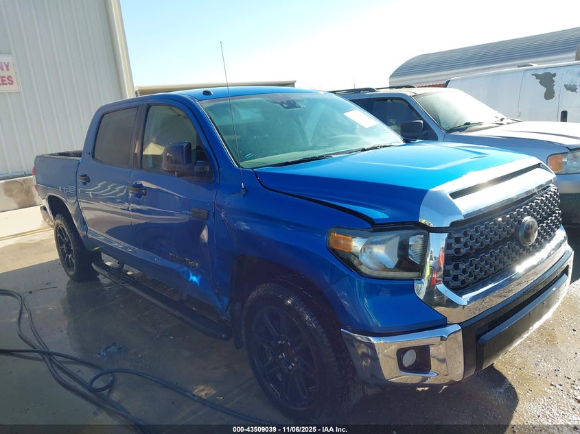 TOYOTA TUNDRA SR5 5.7L V8