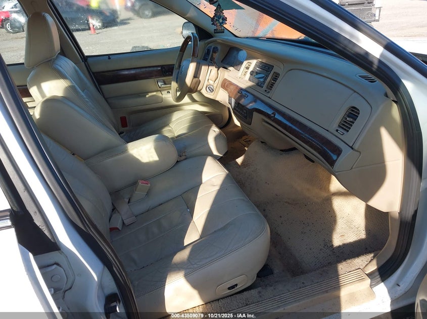 2MEHM75V46X618256 2006 MERCURY GRAND MARQUIS photo no. 5